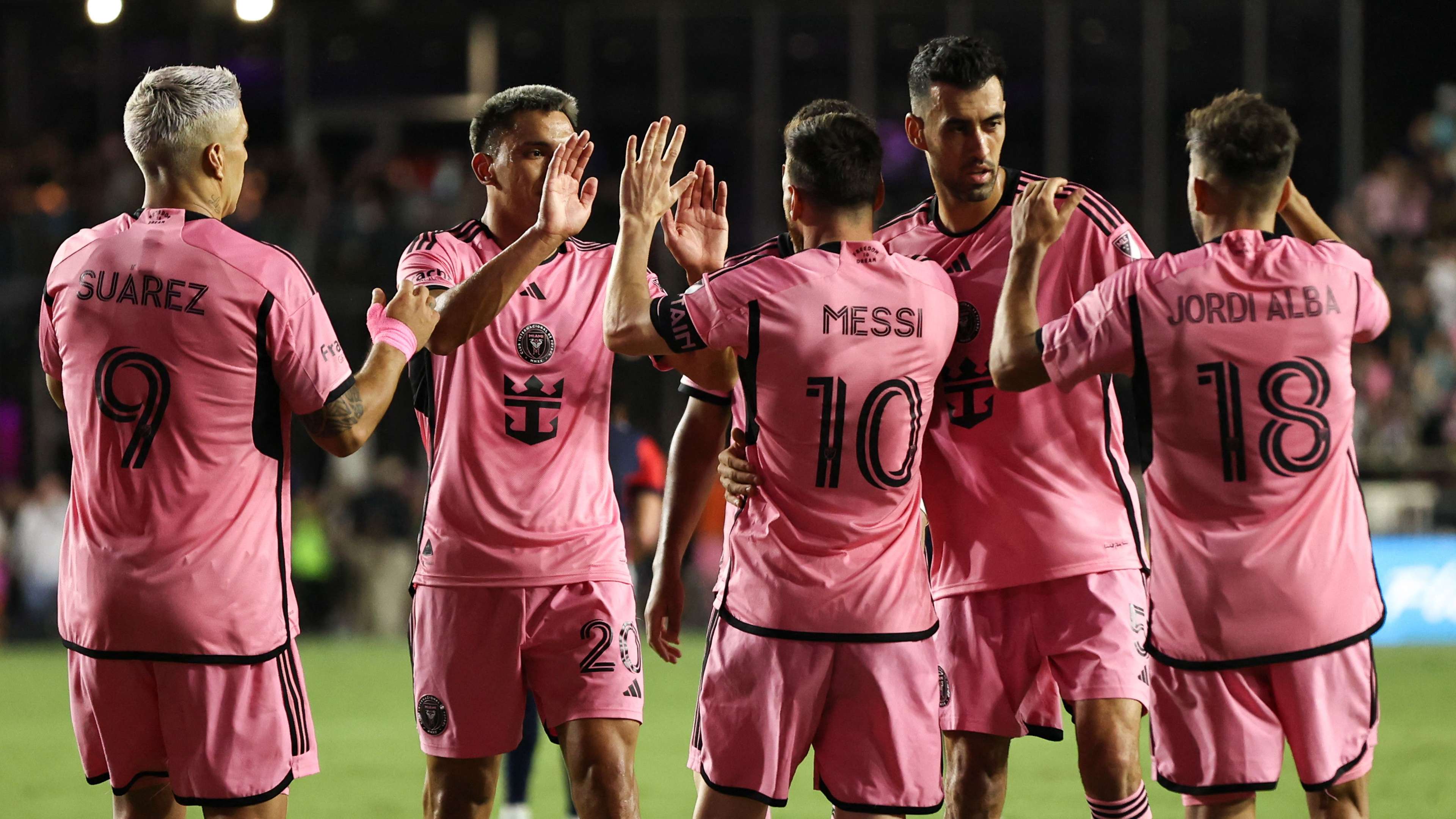 法媒：法比安-鲁伊斯伤势无碍，已在周一进行了室外训练.