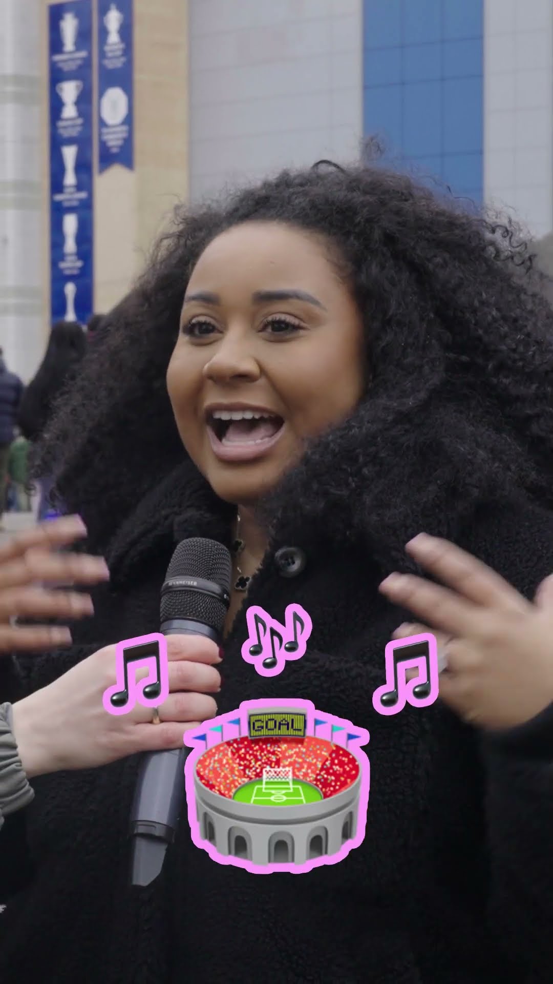 英超第37輪曼聯1-1富勒姆  卡瓦尼超遠吊射青木失單刀.