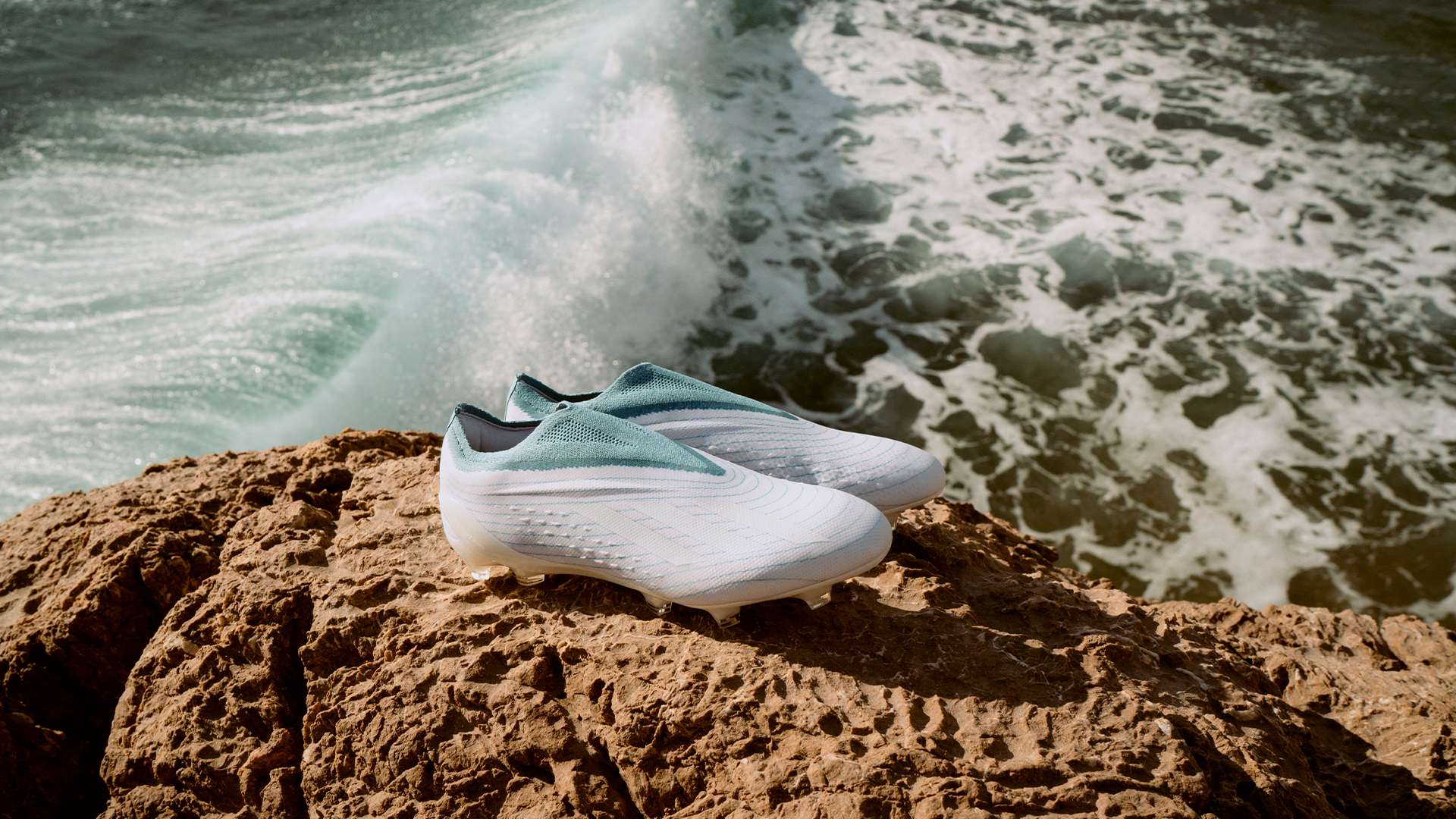 足球報：泰山需擺脫依賴克雷桑！.